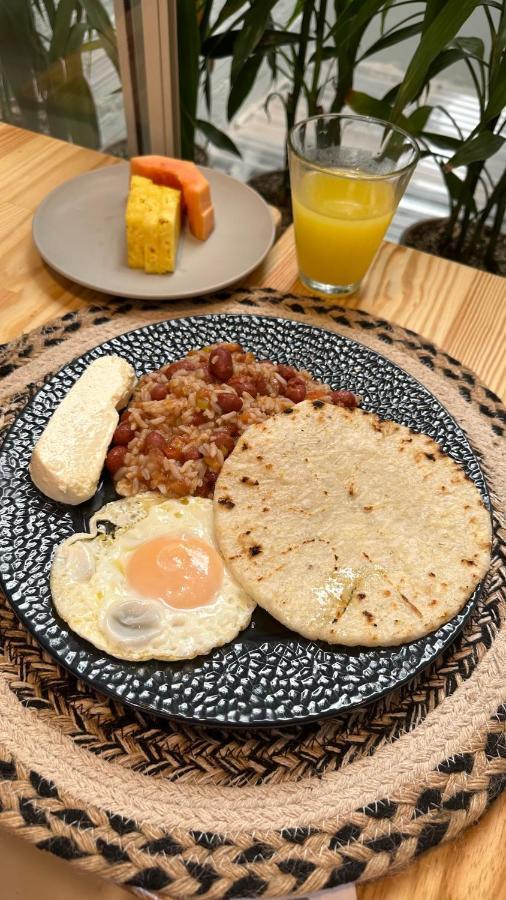 Poblado Luum Boutique Hotel Medellín Eksteriør bilde